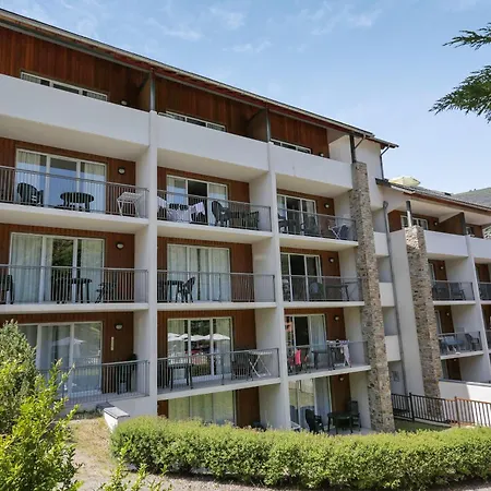 Pierre & Les Trois Domaines Ax-les-Thermes