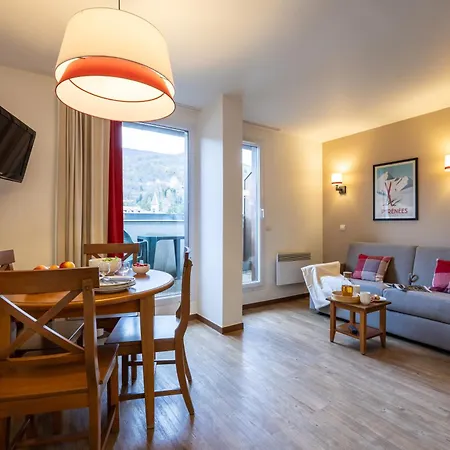 Pierre & Les Trois Domaines Ξενοδοχείο με διαμερίσματα