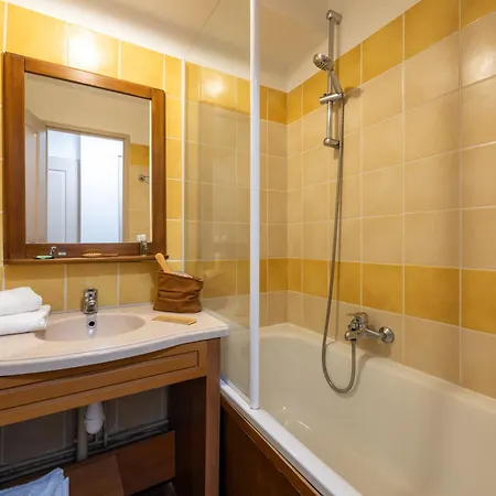 Pierre & Les Trois Domaines Aparthotel