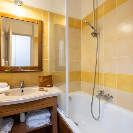 Aparthotel Pierre & Les Trois Domaines