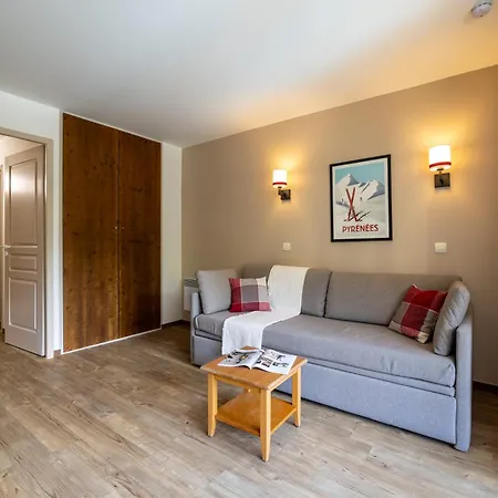 Pierre & Les Trois Domaines Aparthotel Ax-les-Thermes