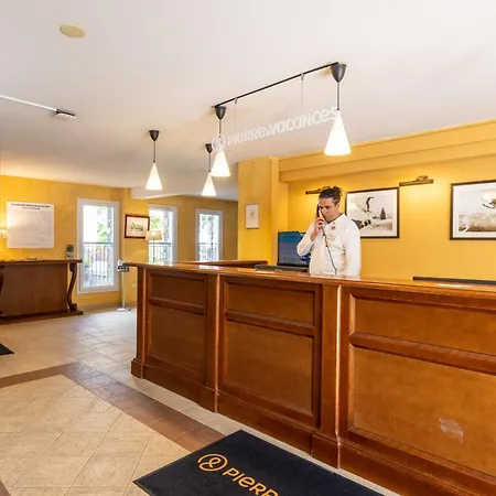 Aparthotel Pierre & Les Trois Domaines 3*