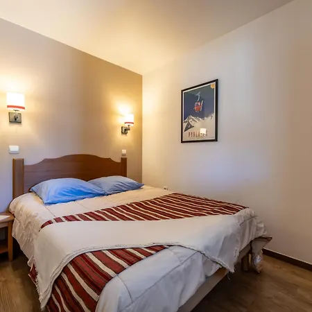 Pierre & Les Trois Domaines Aparthotel Ax-les-Thermes