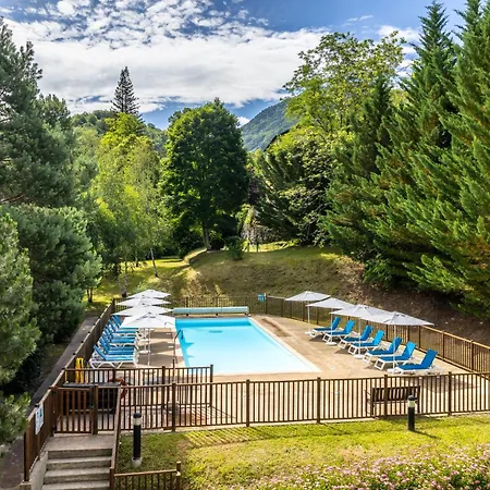 Pierre & Les Trois Domaines Apartmanhotel