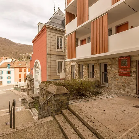 Pierre & Les Trois Domaines Lejlighedshotel