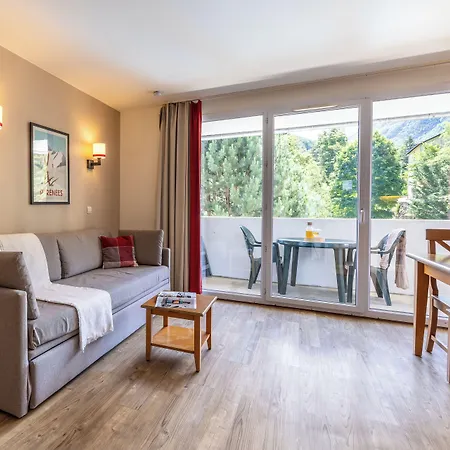 Pierre & Les Trois Domaines Акс-ле-Терм