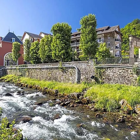 Pierre & Les Trois Domaines Aparthotel