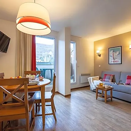 Pierre & Les Trois Domaines Aparthotel