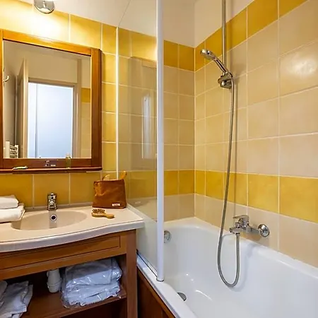 Aparthotel Pierre & Les Trois Domaines
