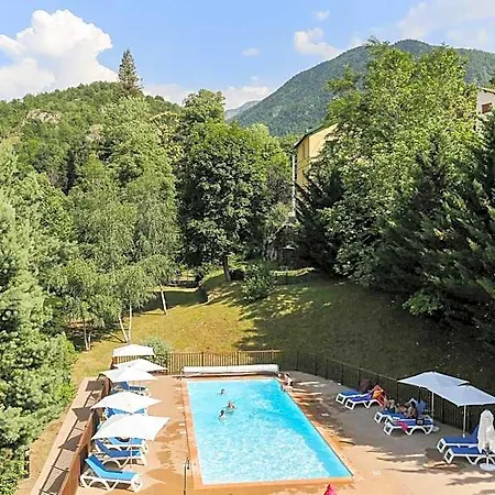 Pierre & Les Trois Domaines Aparthotel 3*