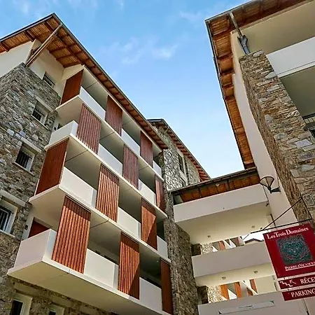 Pierre & Les Trois Domaines Aparthotel