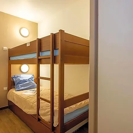 Pierre & Les Trois Domaines Aparthotel 3*