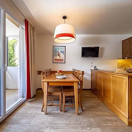 Pierre & Les Trois Domaines Aparthotel Ax-les-Thermes