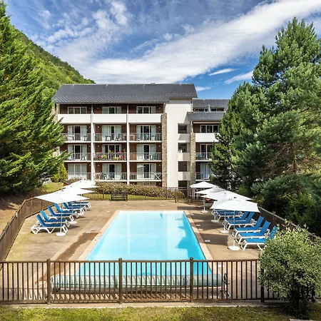 Pierre & Les Trois Domaines Aparthotel Ax-les-Thermes