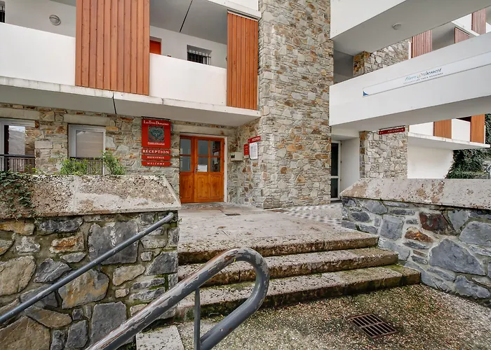 Pierre & Les Trois Domaines Lejlighedshotel