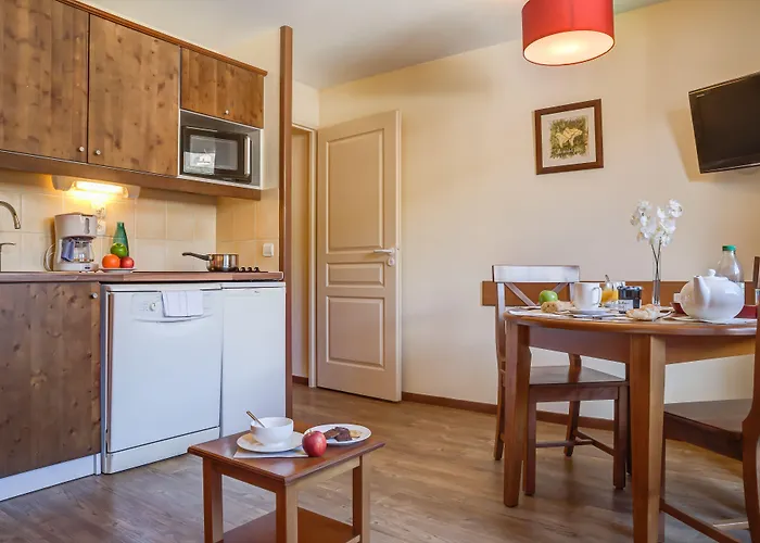 Pierre & Les Trois Domaines Lejlighedshotel