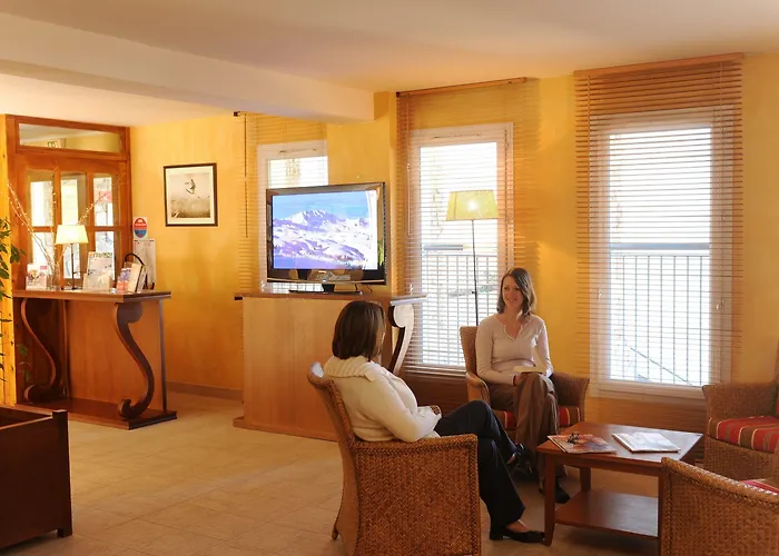 Pierre & Les Trois Domaines