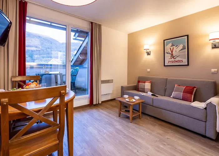 Pierre & Les Trois Domaines Ax-les-Thermes