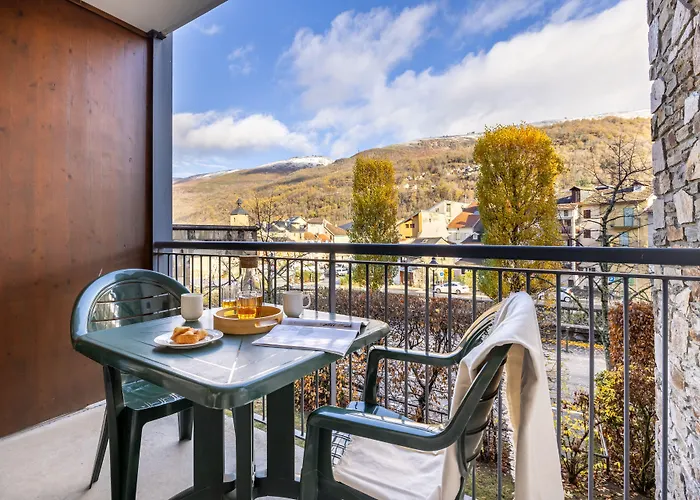 Pierre & Les Trois Domaines Lejlighedshotel 3*